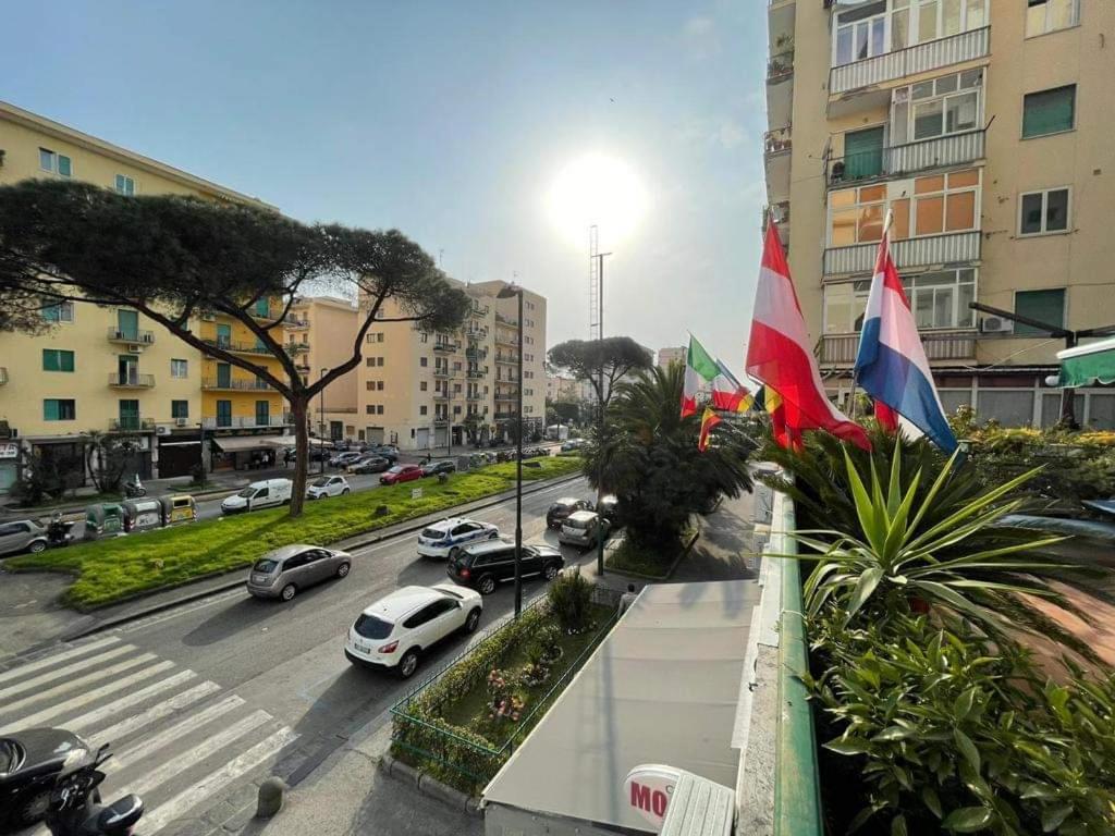 Domus Cesare Apartment Napoli Ngoại thất bức ảnh