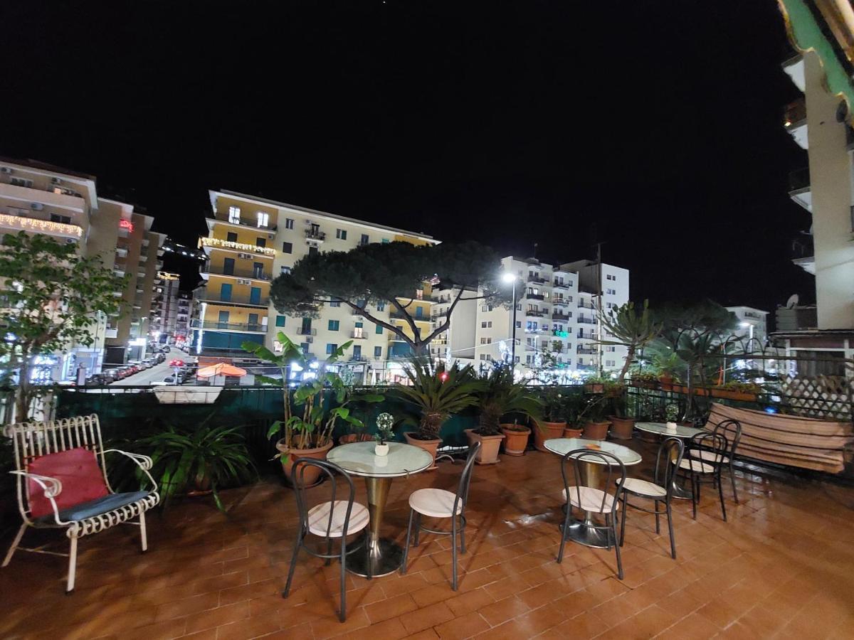 Domus Cesare Apartment Napoli Ngoại thất bức ảnh