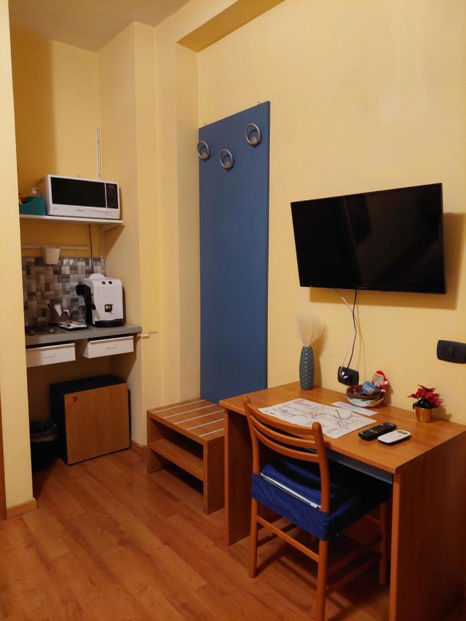 Domus Cesare Apartment Napoli Ngoại thất bức ảnh
