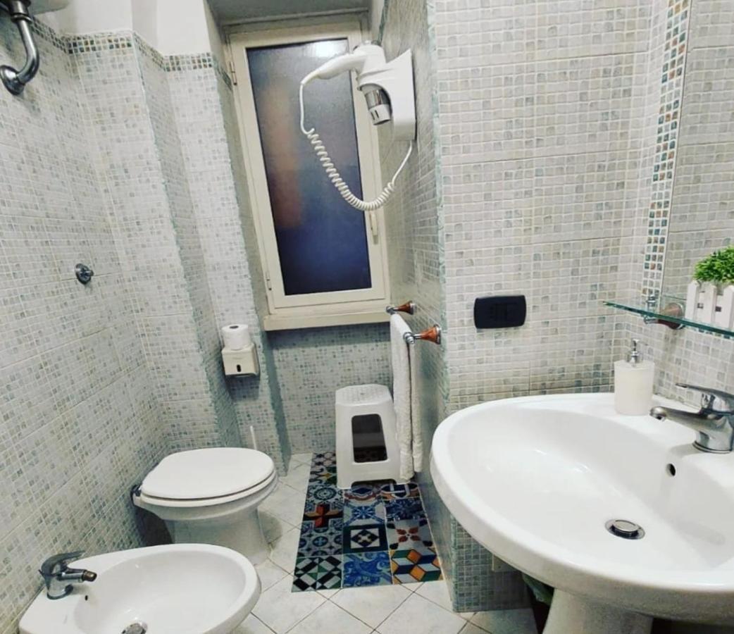 Domus Cesare Apartment Napoli Ngoại thất bức ảnh
