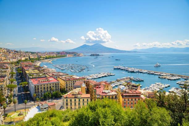 Domus Cesare Apartment Napoli Ngoại thất bức ảnh